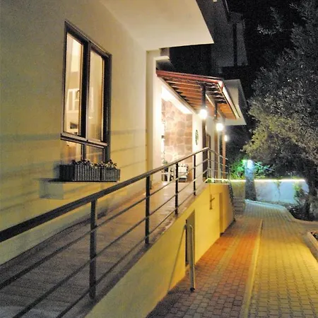 Beyaz Guere فندق ادرميت