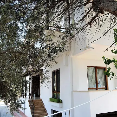 Beyaz Guere 호텔 에드레미트